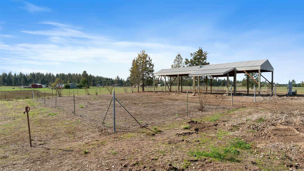 30810 North Findley Road Chattaroy, WA 99003 - Photo 18 of 20 Gallery Image 18