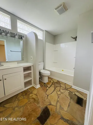 $359,000 | 9301 Hondo Drive, Crossville, TN 38572