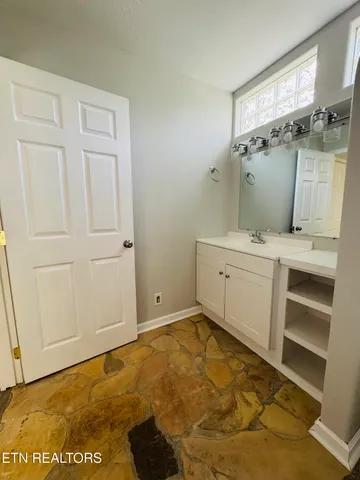 $359,000 | 9301 Hondo Drive, Crossville, TN 38572