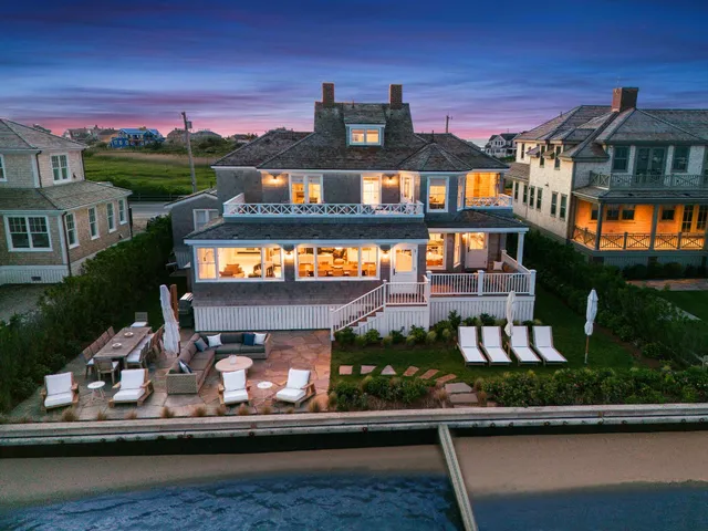 $28,500,000 | 36 Easton Street, Nantucket, MA 02554