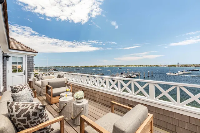 $28,500,000 | 36 Easton Street, Nantucket, MA 02554