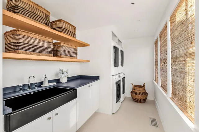 $28,500,000 | 36 Easton Street, Nantucket, MA 02554