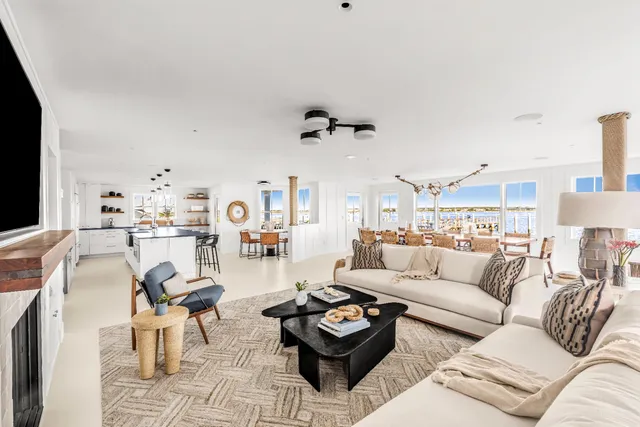 $28,500,000 | 36 Easton Street, Nantucket, MA 02554