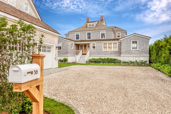 $28,500,000 | 36 Easton Street, Nantucket, MA 02554