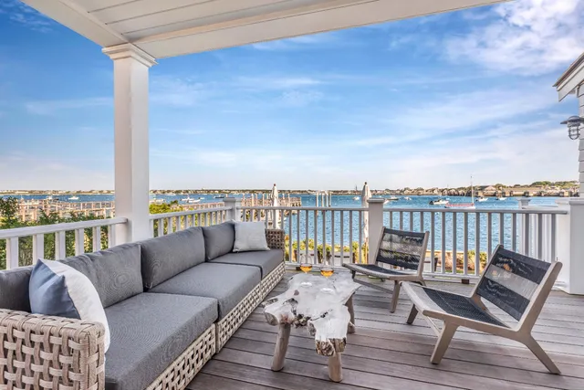 $28,500,000 | 36 Easton Street, Nantucket, MA 02554