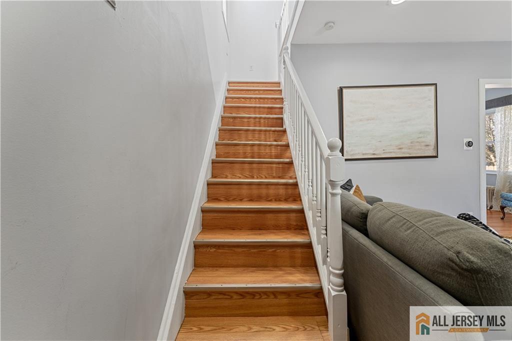 609 Harrison Place Linden, NJ 07036 - Photo 17 of 32