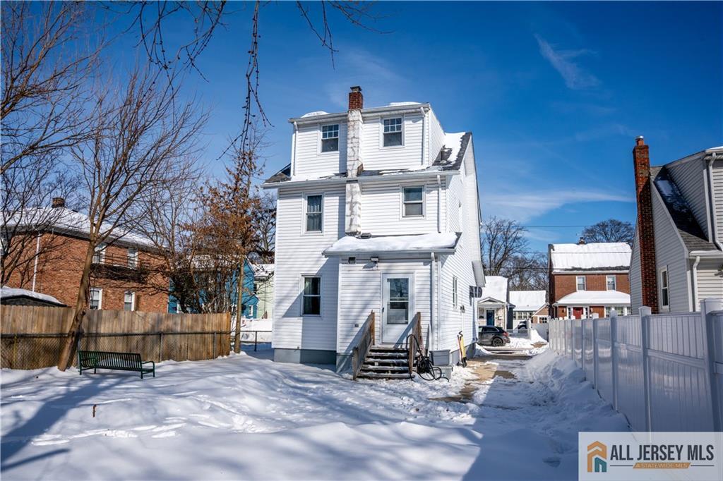 609 Harrison Place Linden, NJ 07036 - Photo 27 of 32