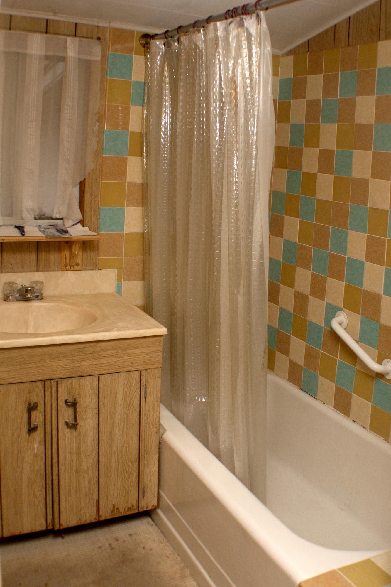 3863 Fairfax Road Santa Barbara, CA 93110 - Photo 17 of 28 Bathroom 3