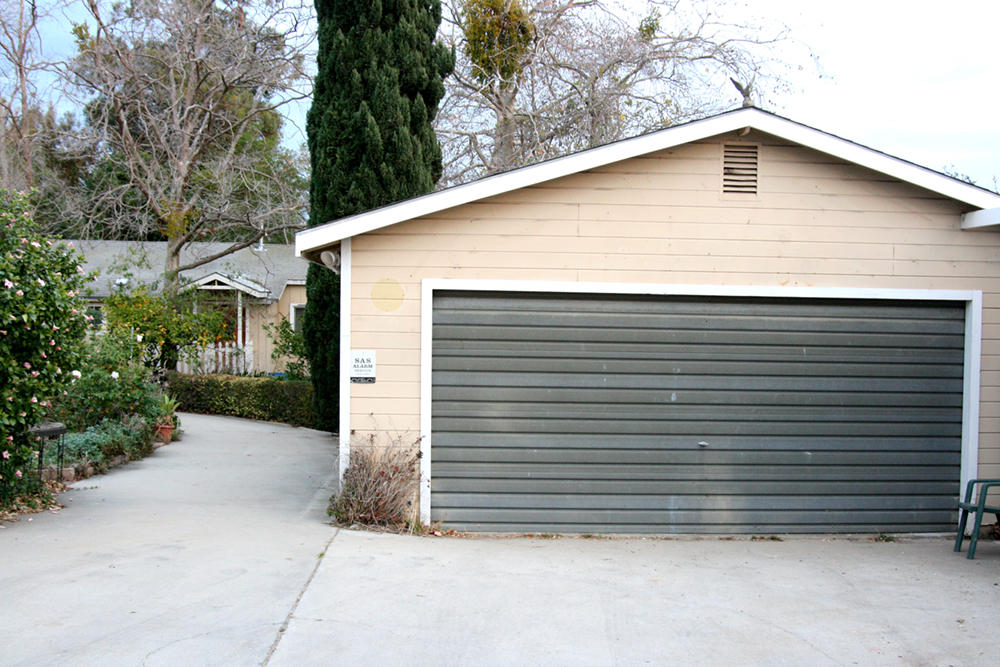 3863 Fairfax Road Santa Barbara, CA 93110 - Photo 4 of 28 Garage/Front of house