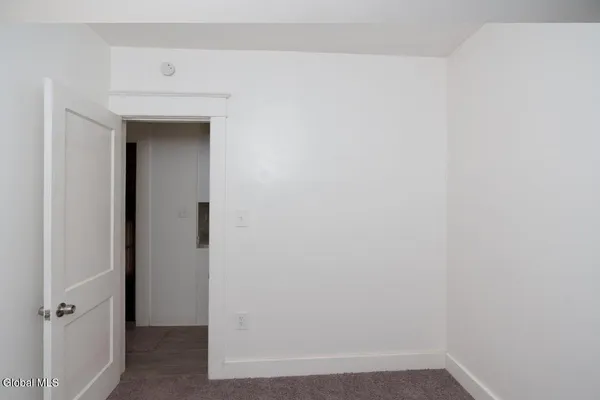 $2,500 | 1538 Nott Street, Schenectady, NY 12308