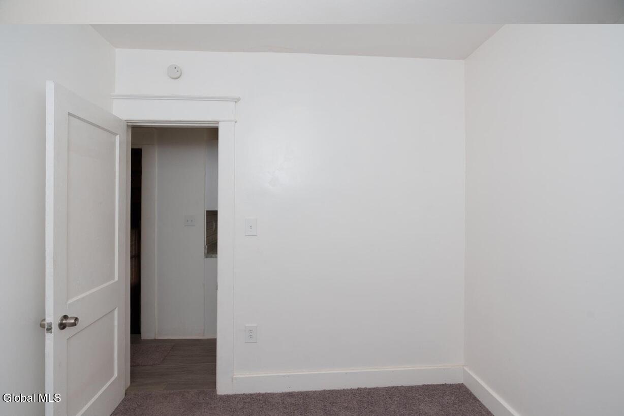 1538 Nott Street Schenectady, NY 12308 - Photo 12 of 44 12