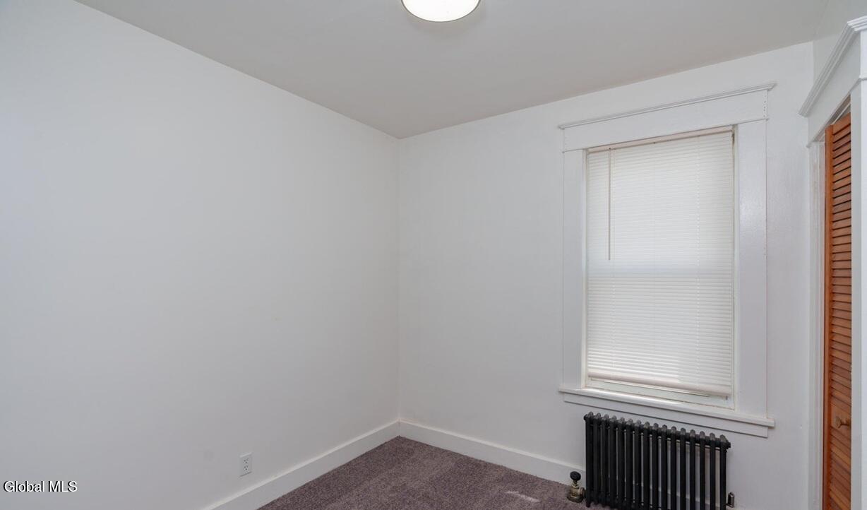 1538 Nott Street Schenectady, NY 12308 - Photo 13 of 44 13