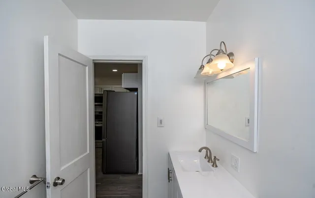 $2,500 | 1538 Nott Street, Schenectady, NY 12308