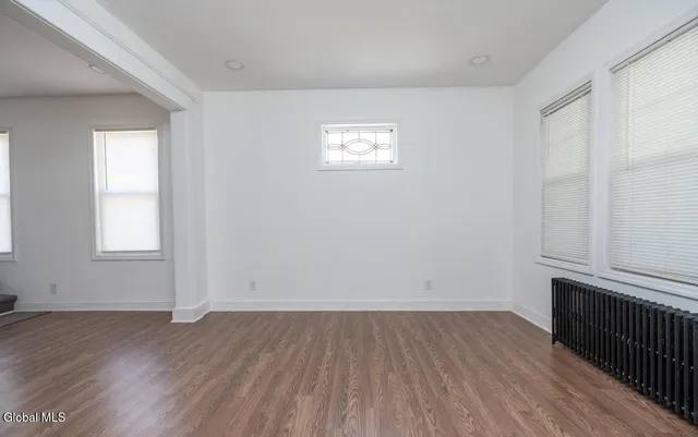 $2,500 | 1538 Nott Street, Schenectady, NY 12308