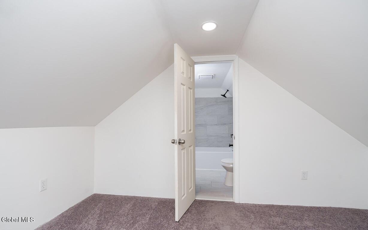 1538 Nott Street Schenectady, NY 12308 - Photo 32 of 44 32