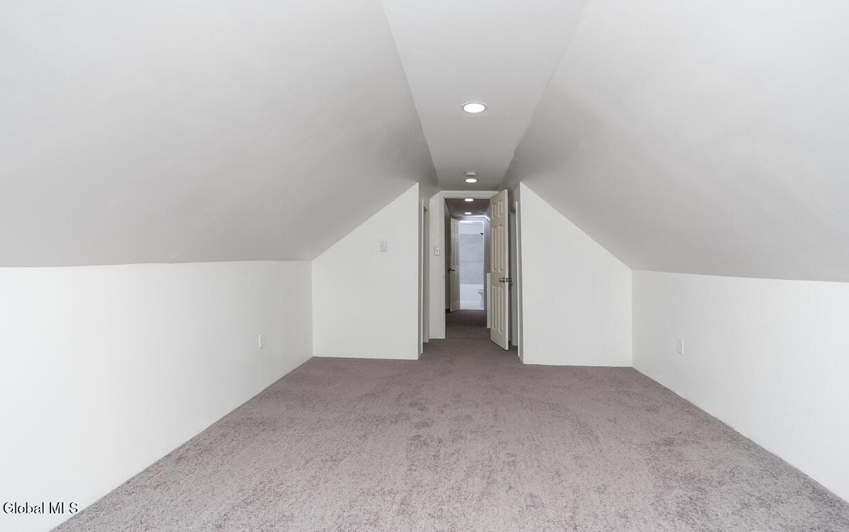 1538 Nott Street Schenectady, NY 12308 - Photo 33 of 44 33