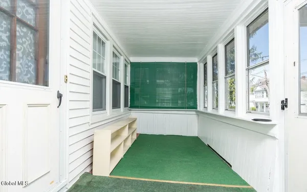 $2,500 | 1538 Nott Street, Schenectady, NY 12308