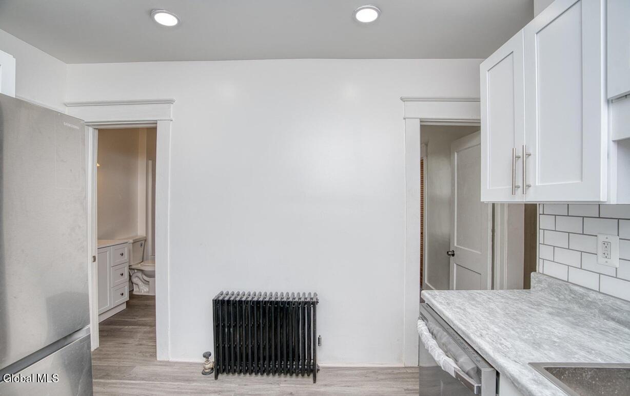 1538 Nott Street Schenectady, NY 12308 - Photo 5 of 44 5