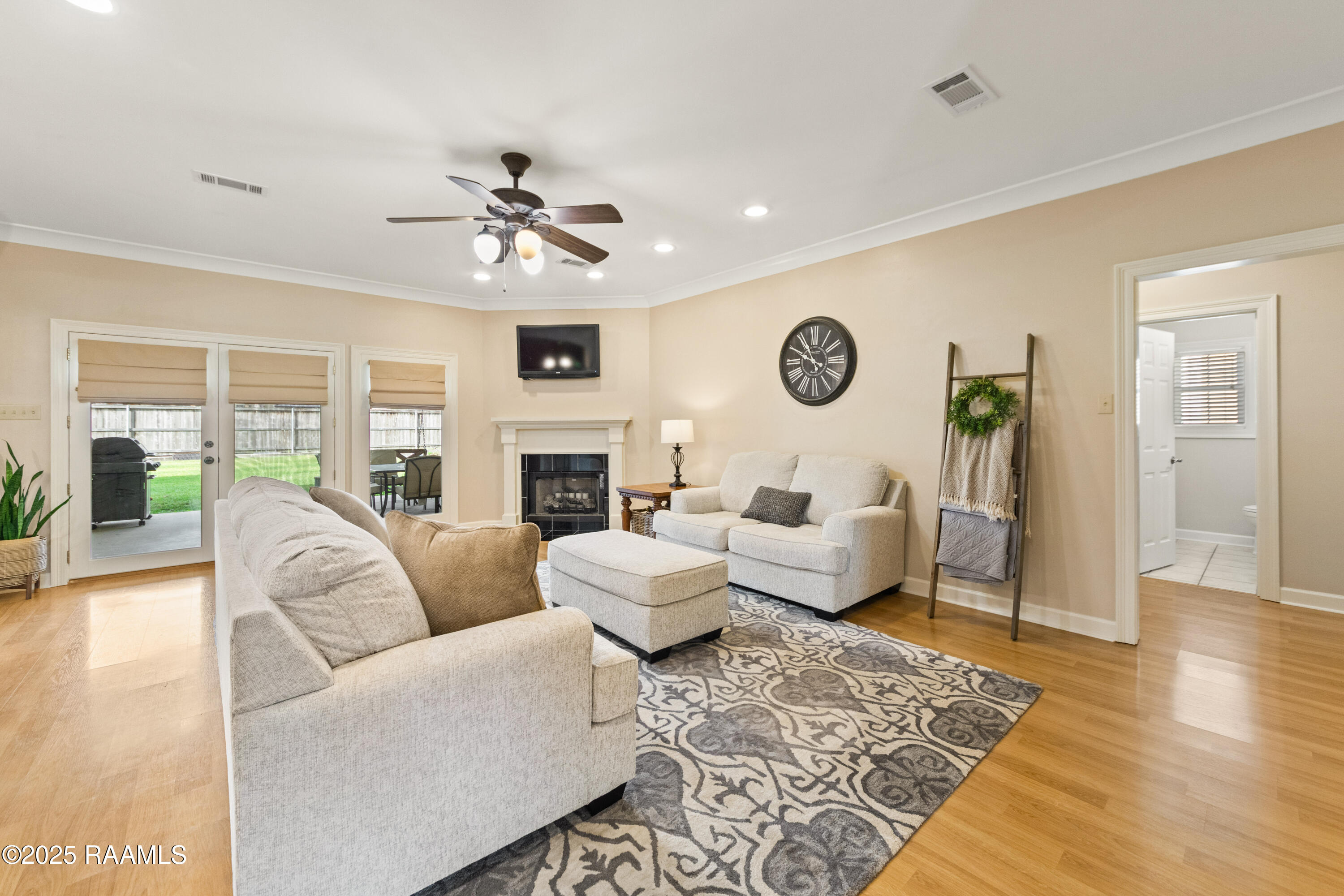 302 Riverside Drive Berwick, LA 70342 - Photo 8 of 50
