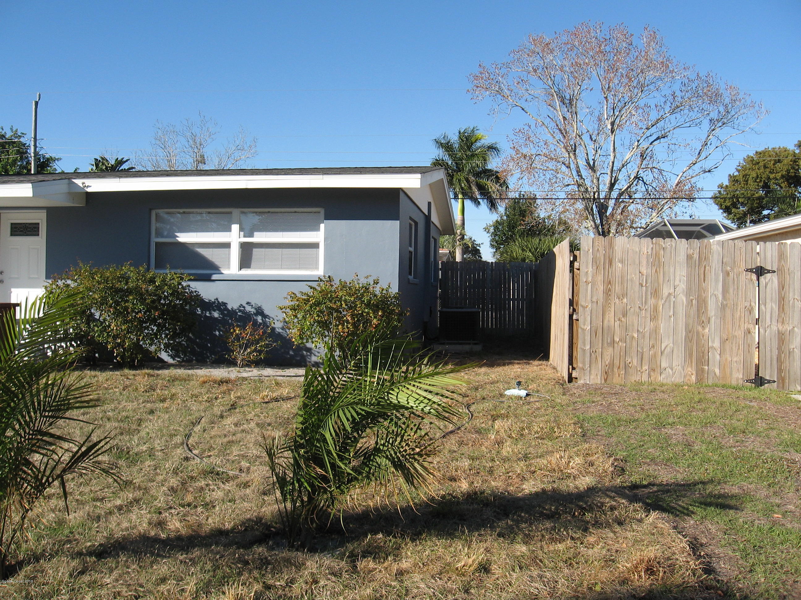 2114 Woodbury Road Melbourne, FL 32935 - Photo 3 of 31 IMG_1873