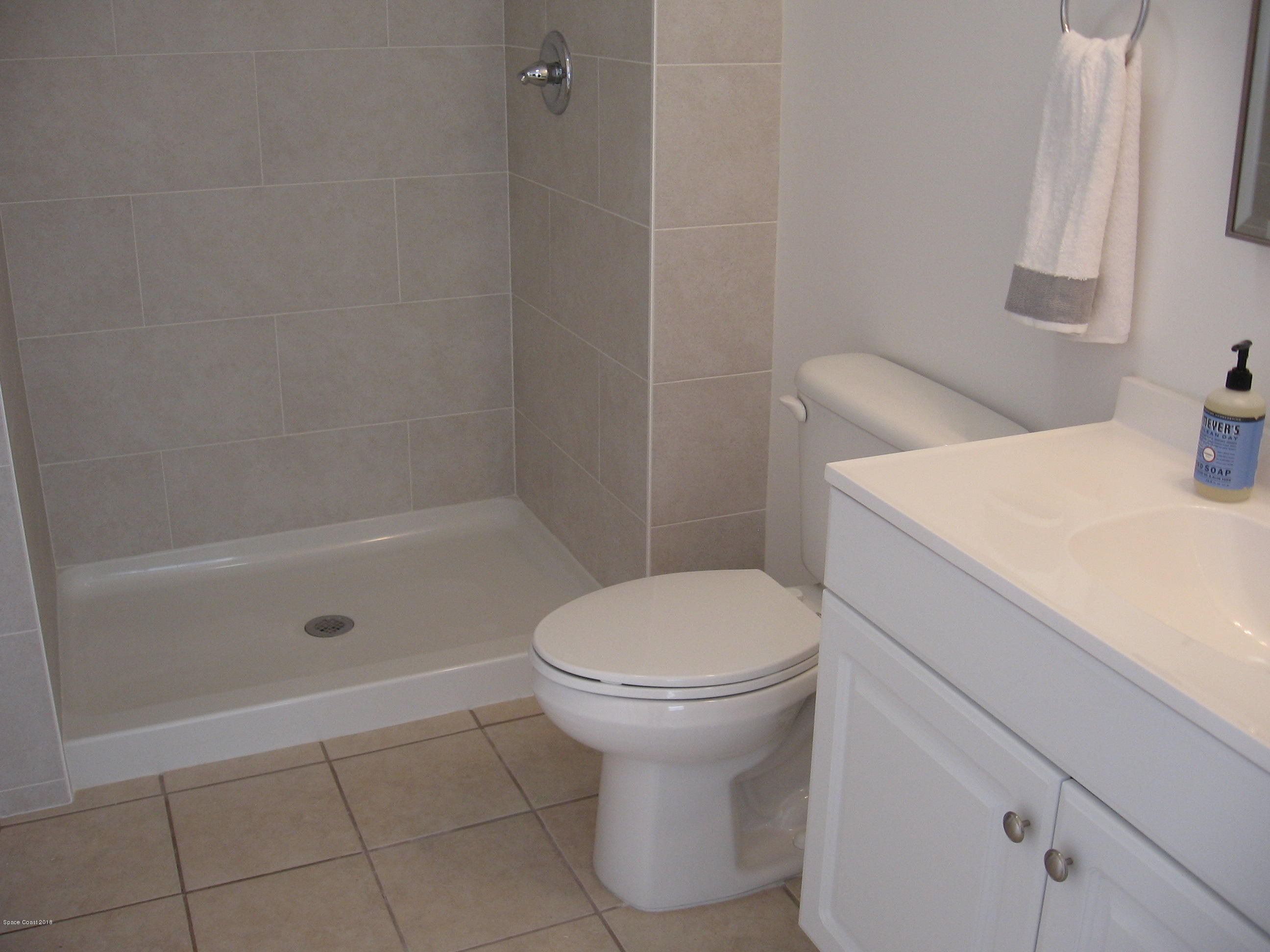 2114 Woodbury Road Melbourne, FL 32935 - Photo 22 of 31 IMG_1887