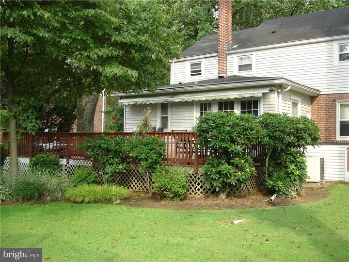 2556 Pine Road Huntingdon Valley, PA 19006 - Photo 3 of 19 Exterior Back