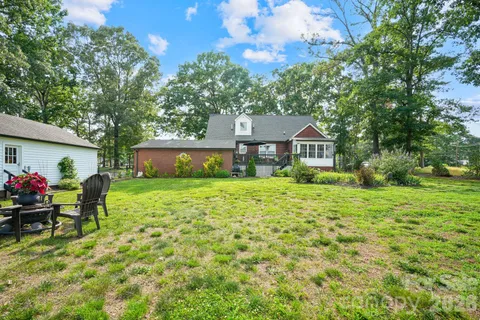 $474,900 | 1520 5th Street Northeast, Hickory, NC 28601