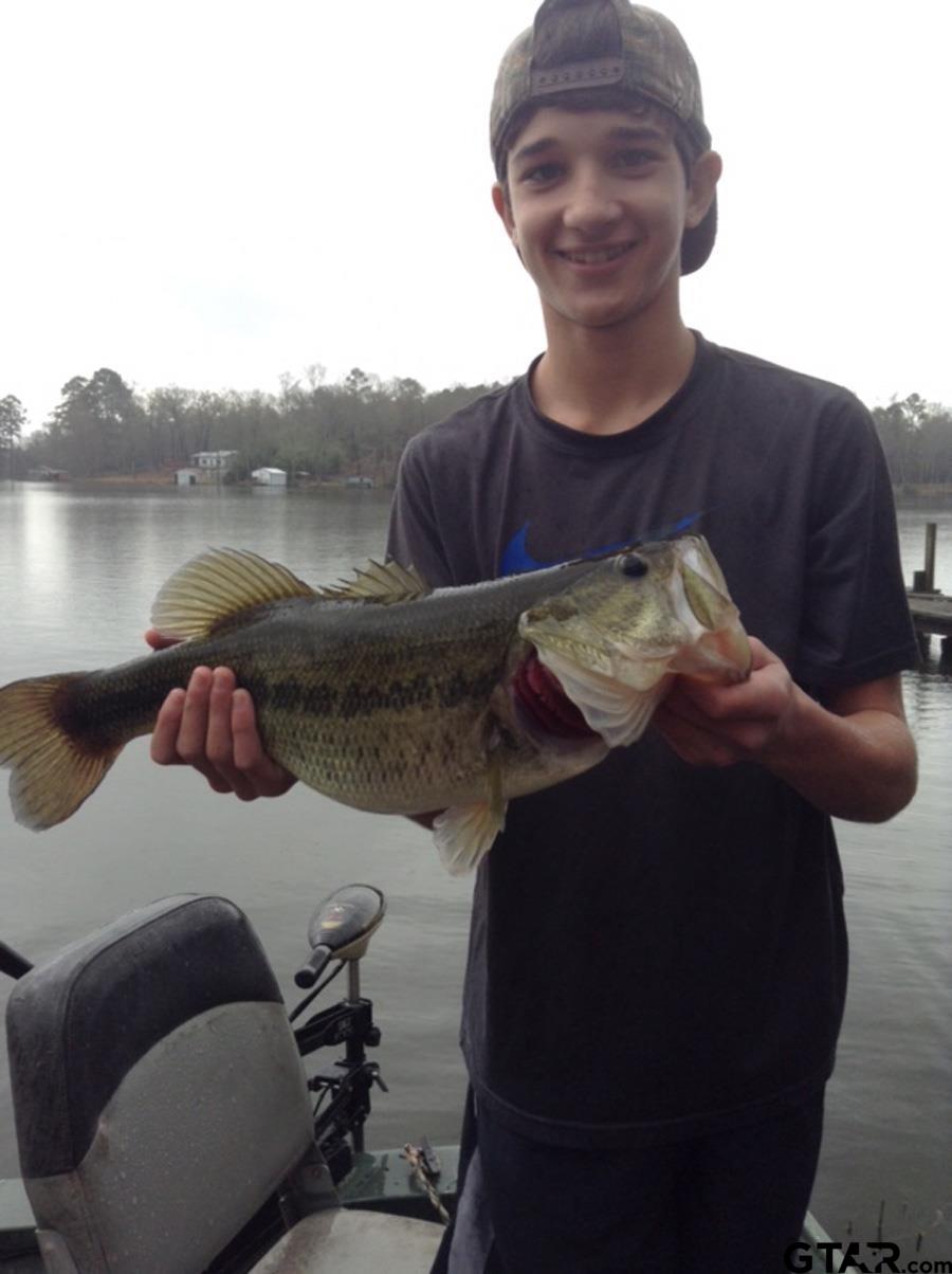 20650 West Grove Club Lake Road Whitehouse, TX 75791 - Photo 36 of 39 a picture of a couch in a room