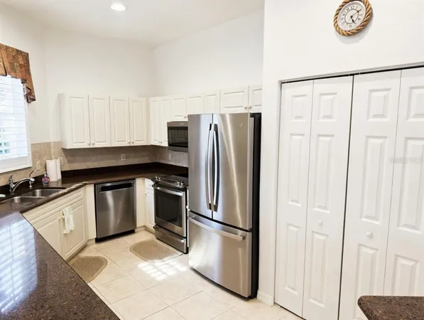 $2,500 | 1802 Triano Circle, Unit 1802, Venice, FL 34292