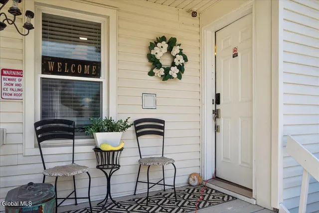 $450,000 | 500 Highway 146, Guilderland, NY 12009