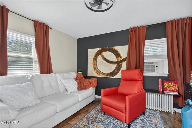 $450,000 | 500 Highway 146, Guilderland, NY 12009