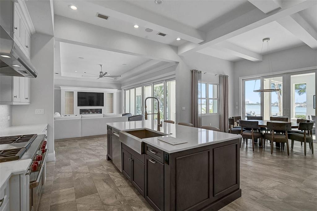 101 Seagull Lane Sarasota, FL 34236 - Photo 16 of 90