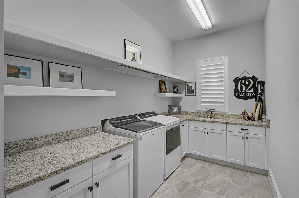 101 Seagull Lane Sarasota, FL 34236 - Photo 24 of 90