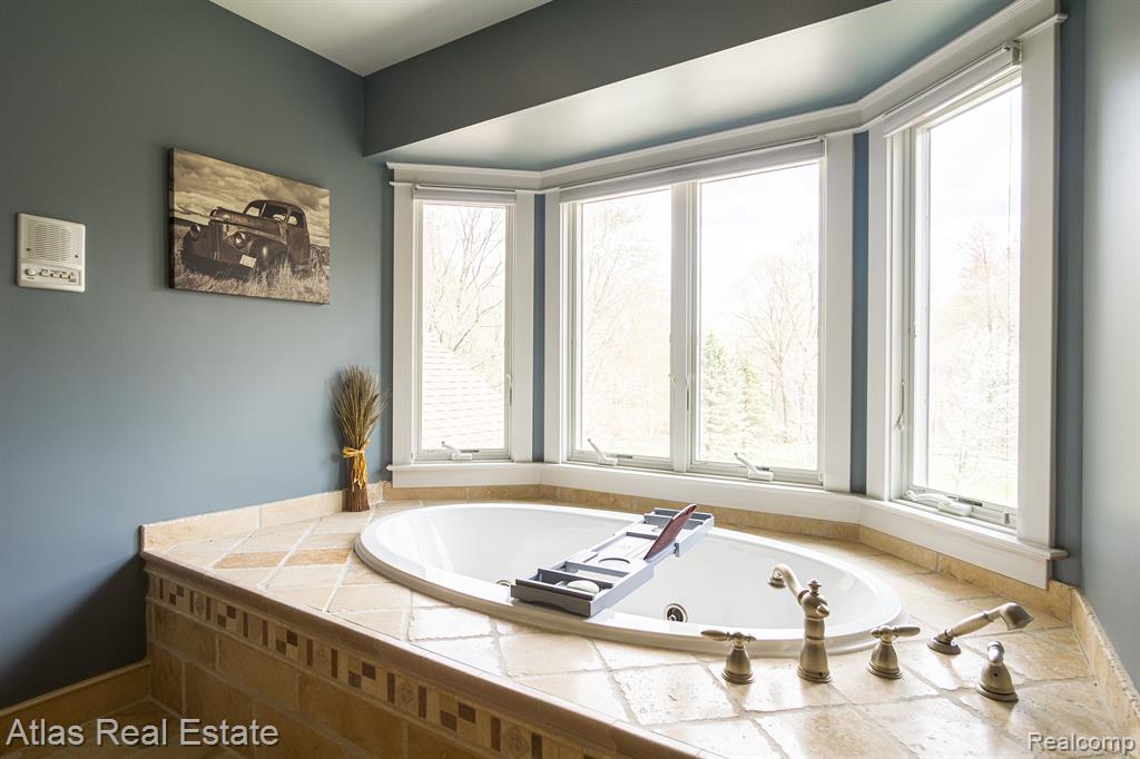 2716 Lake George Road Leonard, MI 48367 - Photo 64 of 98