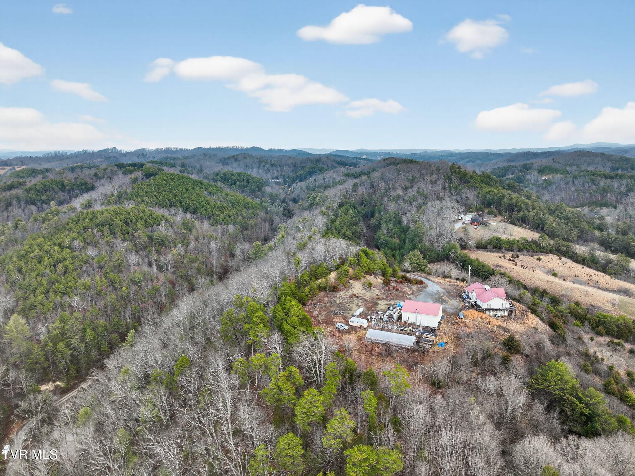 604 Cripple Creek Road Watauga, TN 37694 - Photo 36 of 52 36