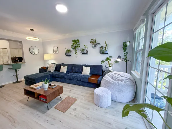 $290,000 | 275 Murcia Drive, Unit 304, Jupiter, FL 33458