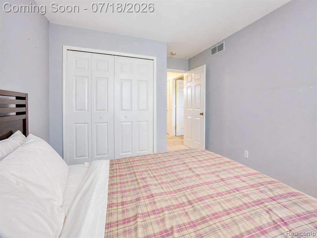 30 Pine Tree Ridge, Unit 2 Waterford, MI 48327 - Photo 21 of 31