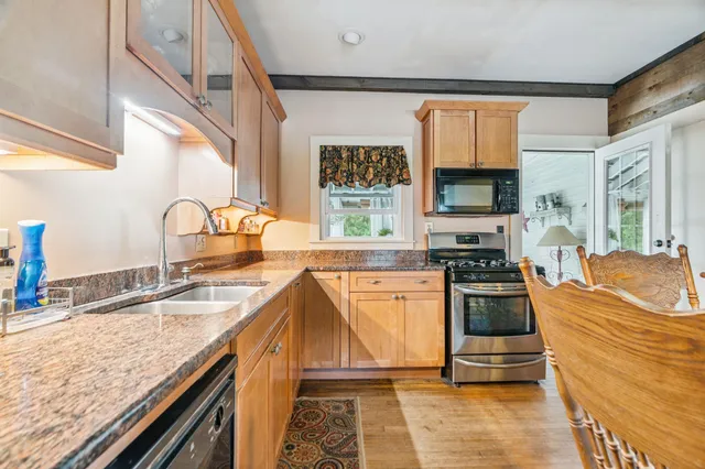 $449,000 | 6852 Highway 4, Bridgewater, VT 05035