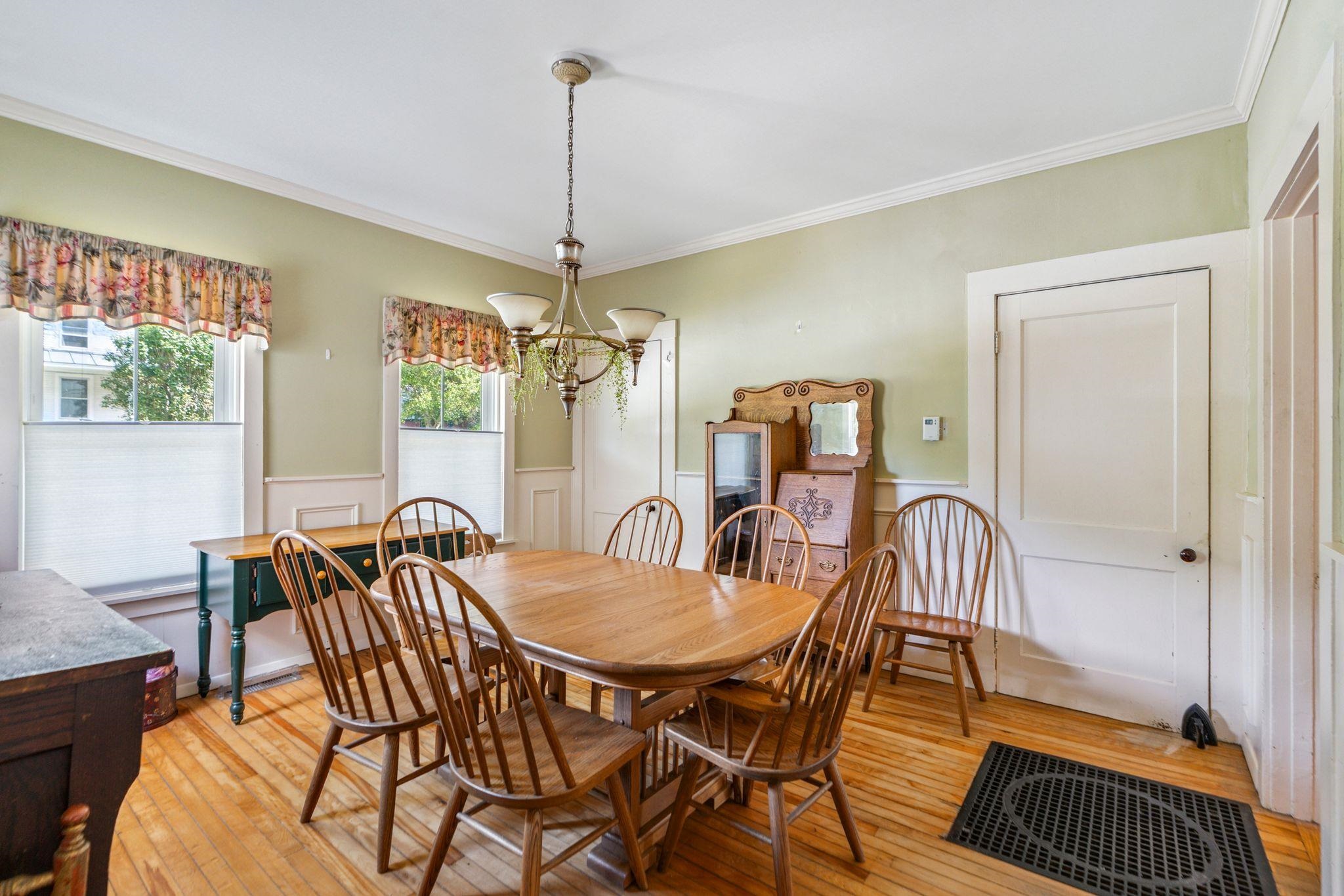 6852 Highway 4 Bridgewater, VT 05035 - Photo 13 of 34