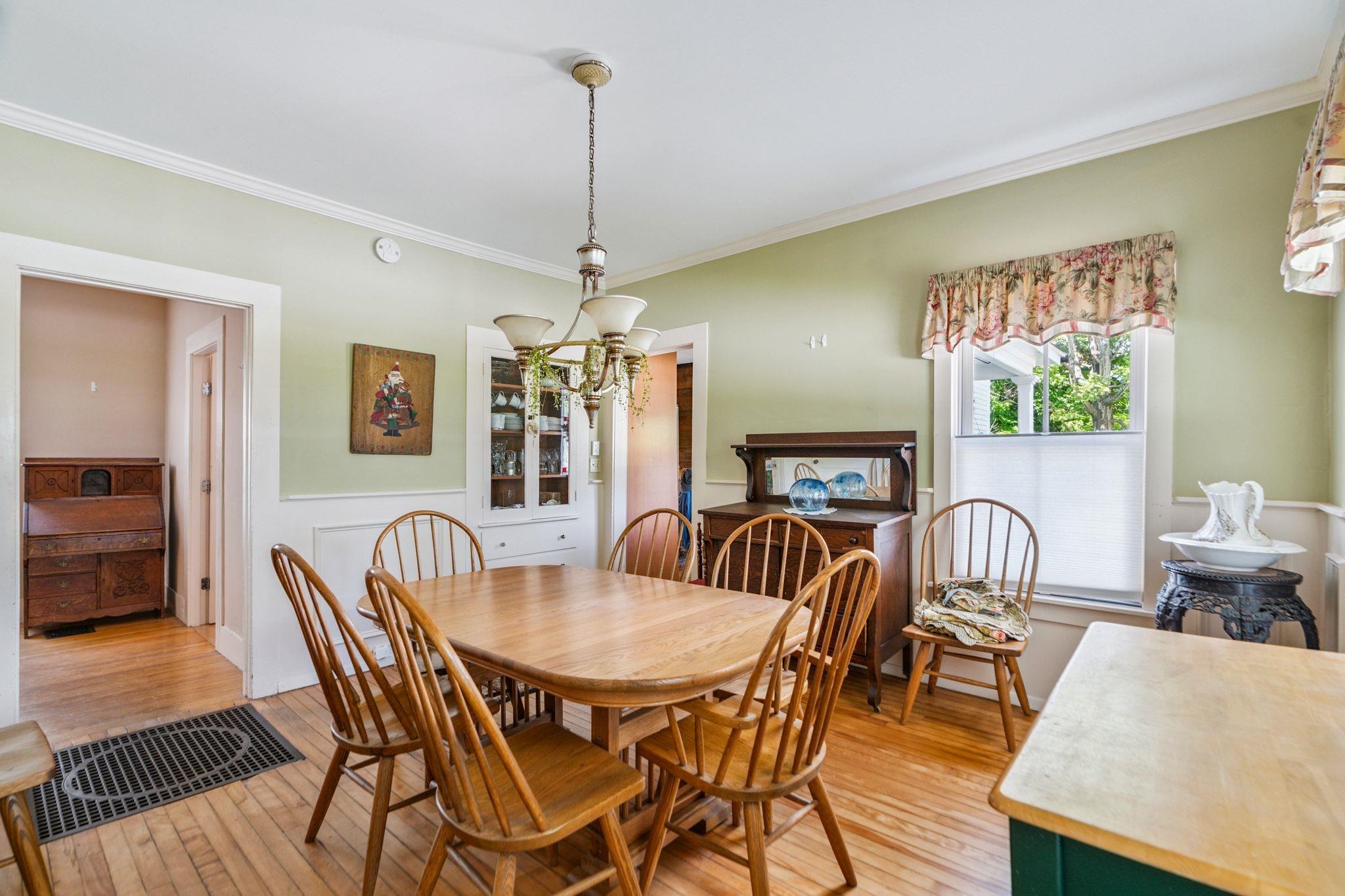 6852 Highway 4 Bridgewater, VT 05035 - Photo 14 of 34