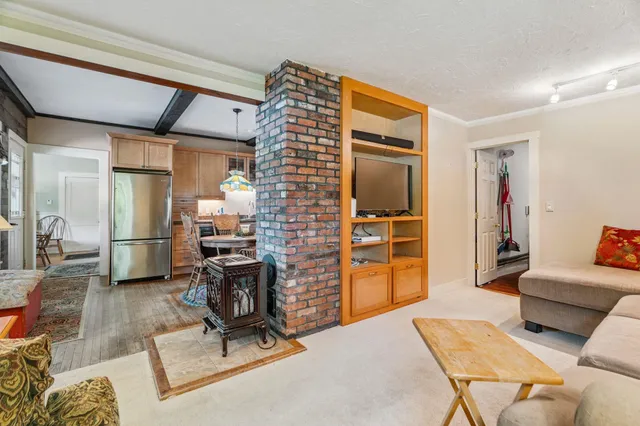 $449,000 | 6852 Highway 4, Bridgewater, VT 05035