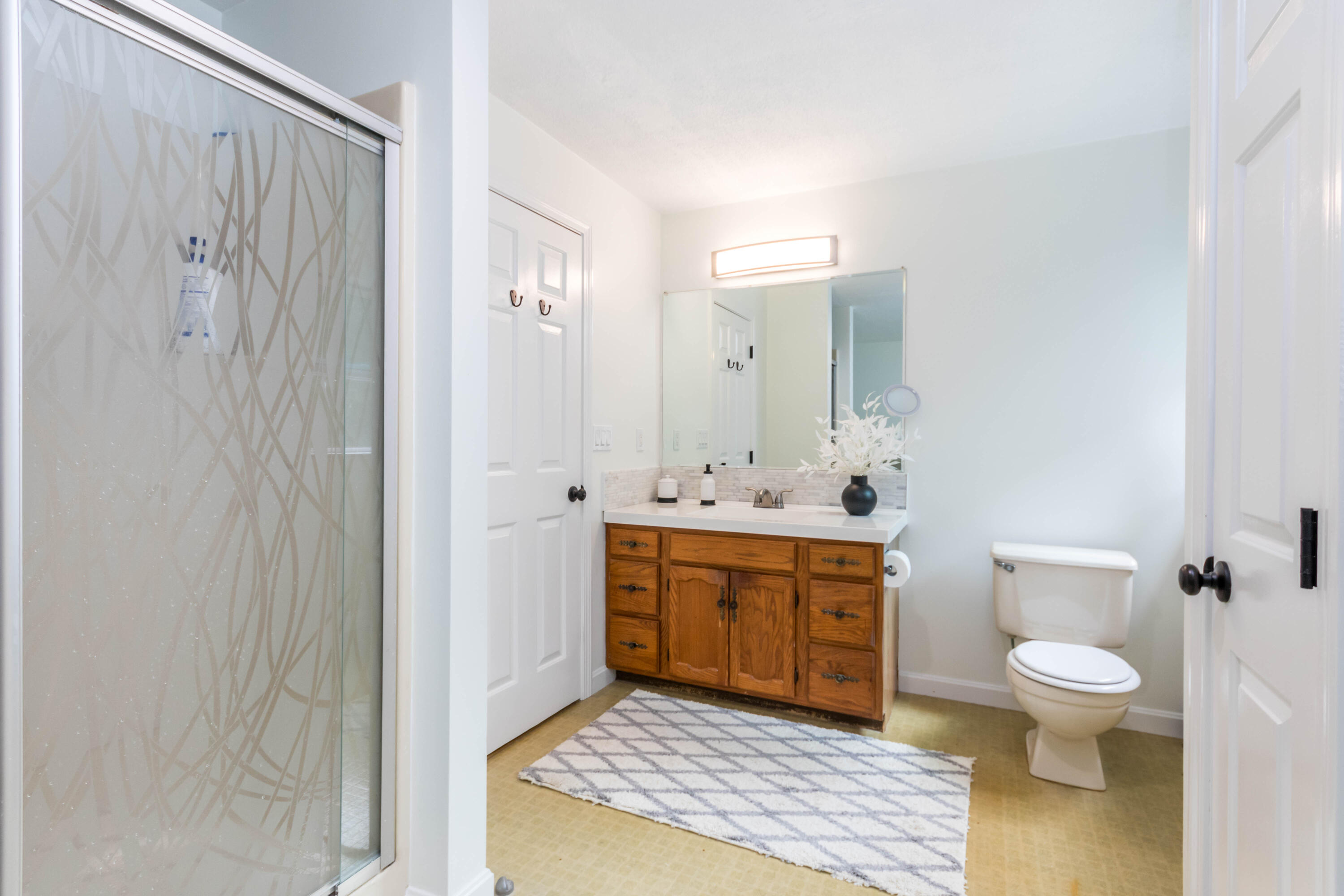 60 Cap'n Jac's Road Centerville, MA 02632 - Photo 27 of 42 2nd floor full bath with shower stall