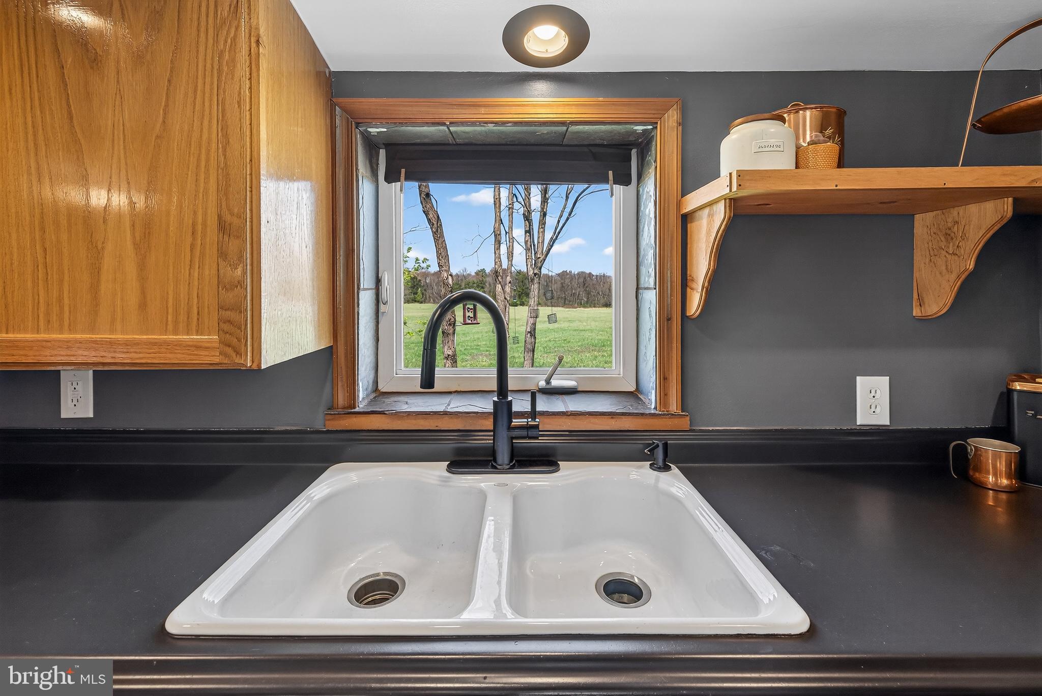 296 Keystone Road Stanley, VA 22851 - Photo 7 of 54