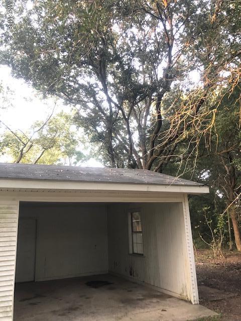 6200 Elder Ferry Road Moss Point, MS 39563 - Photo 6 of 25 IMG_0943