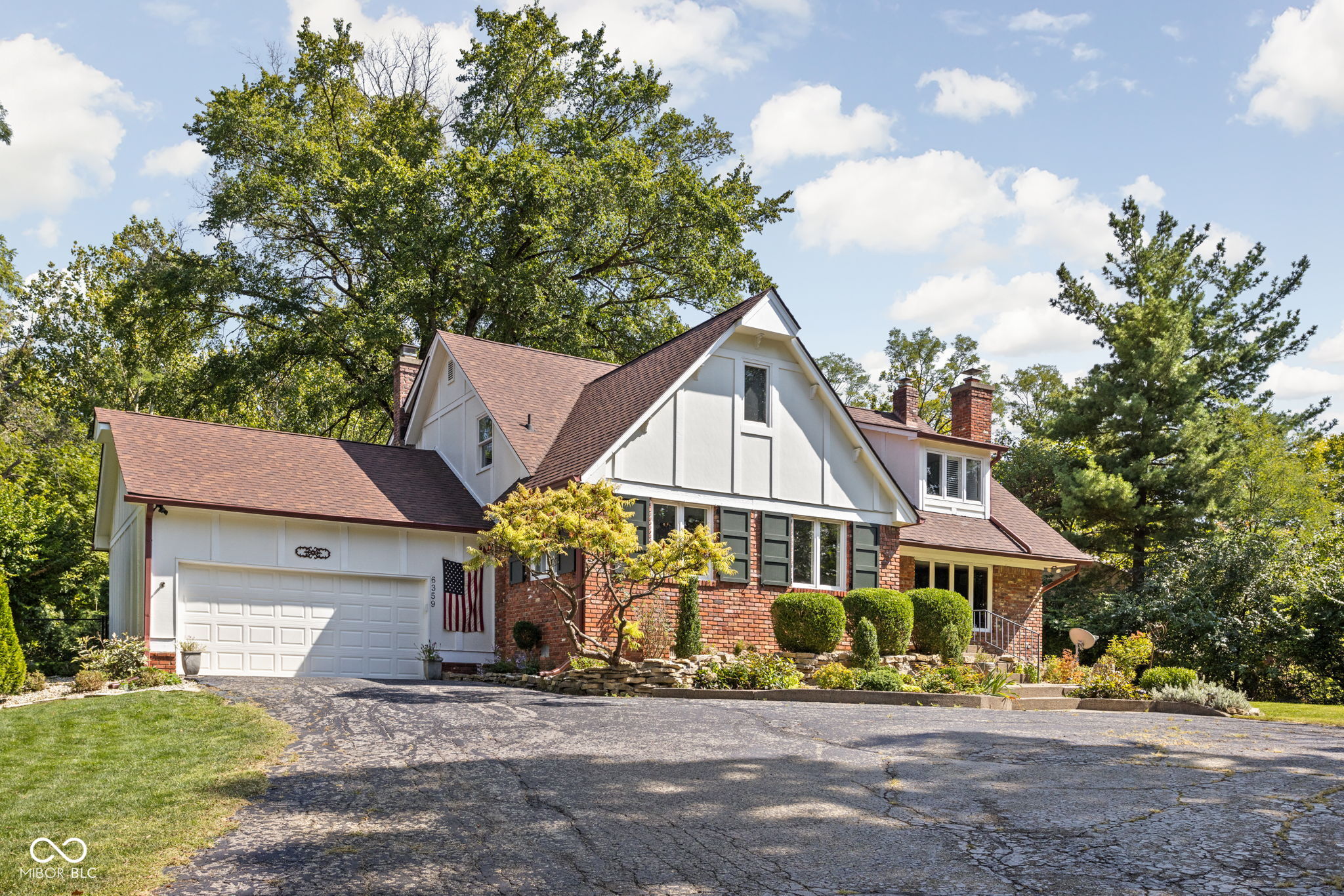 6359 Johnson Road Indianapolis, IN 46220 - Photo 4 of 51