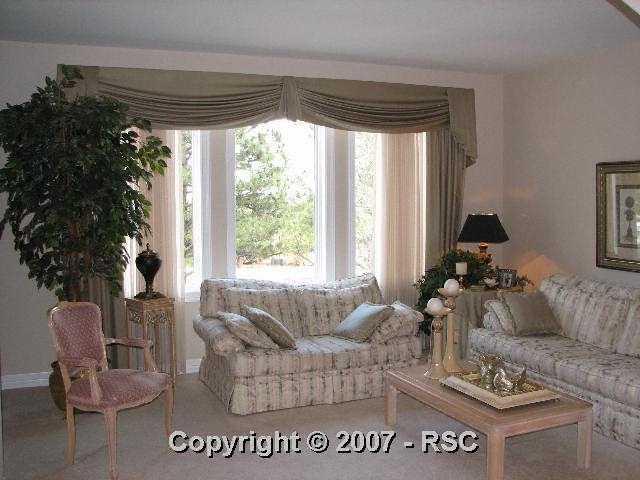 6325 Wilson Road Colorado Springs, CO 80919 - Photo 4 of 15