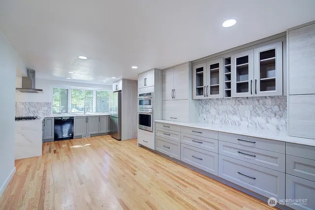 $6,300 | 6741 81st Avenue Southeast, Mercer Island, WA 98040