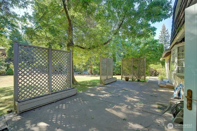 $6,300 | 6741 81st Avenue Southeast, Mercer Island, WA 98040