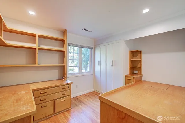 $6,300 | 6741 81st Avenue Southeast, Mercer Island, WA 98040