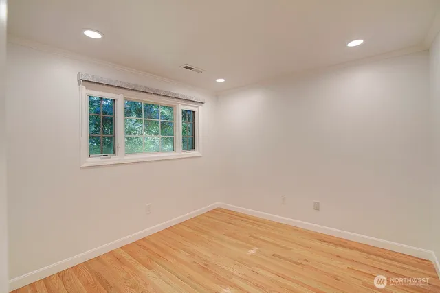 $6,300 | 6741 81st Avenue Southeast, Mercer Island, WA 98040